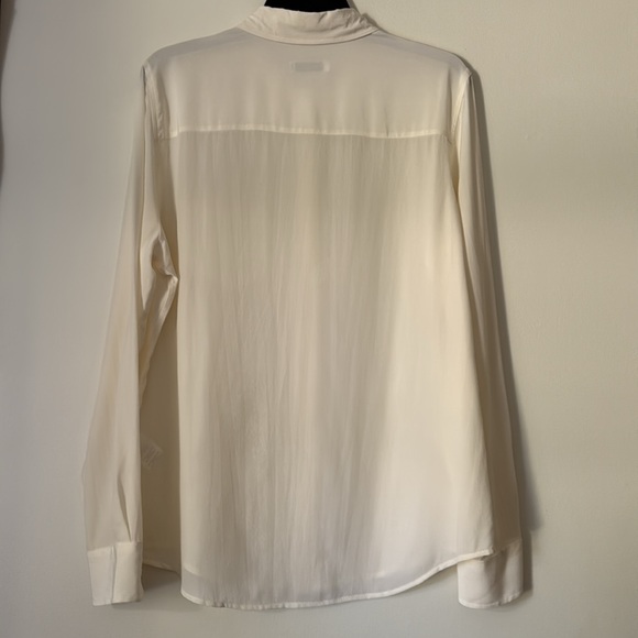 Equipment 100% Silk Button Down Shirt - Picture 2 of 4